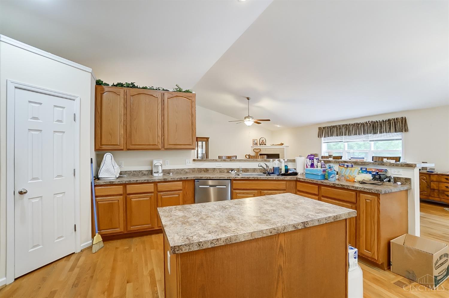 734 Creekwood Bluffs Road