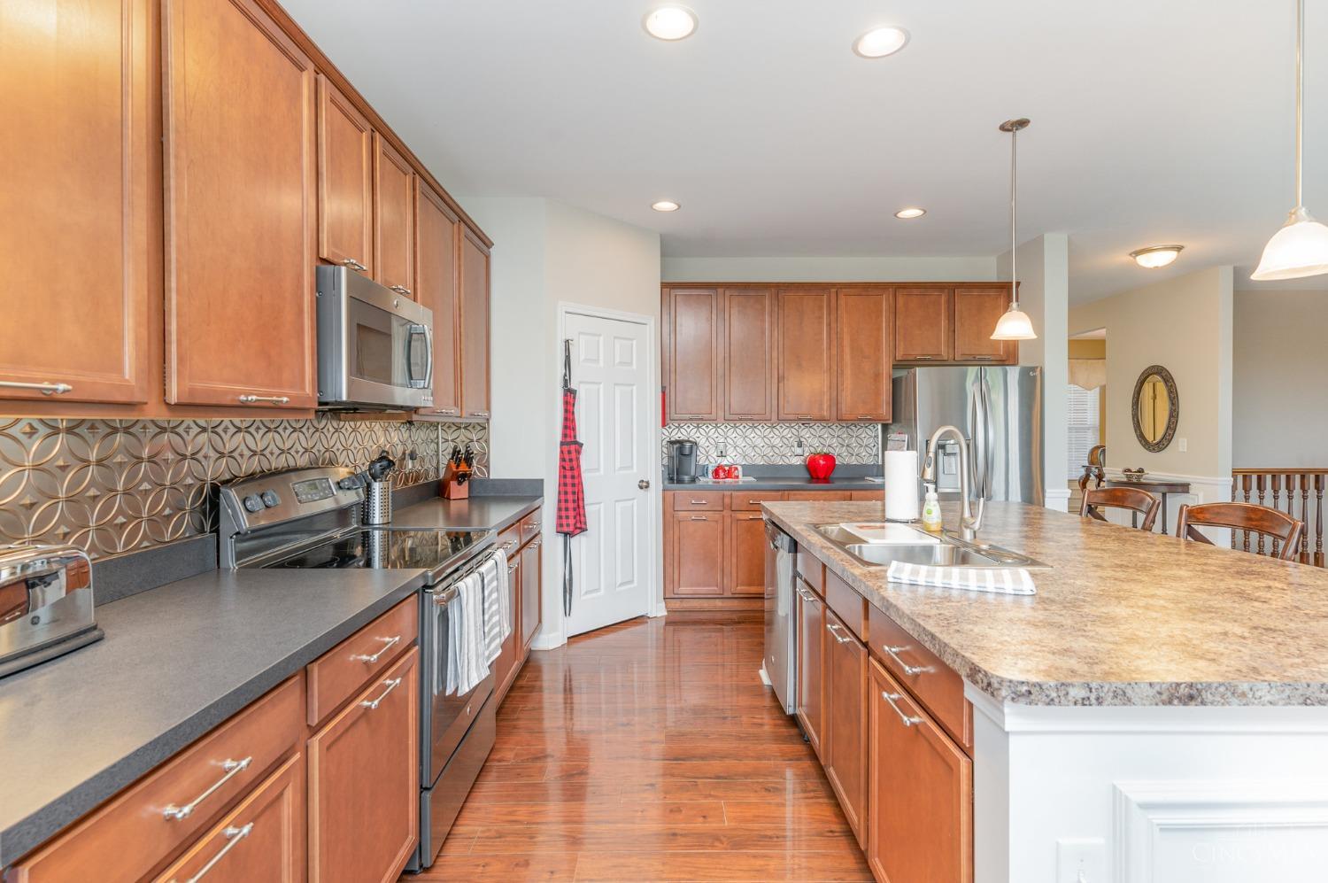 4951 Crooked River Court