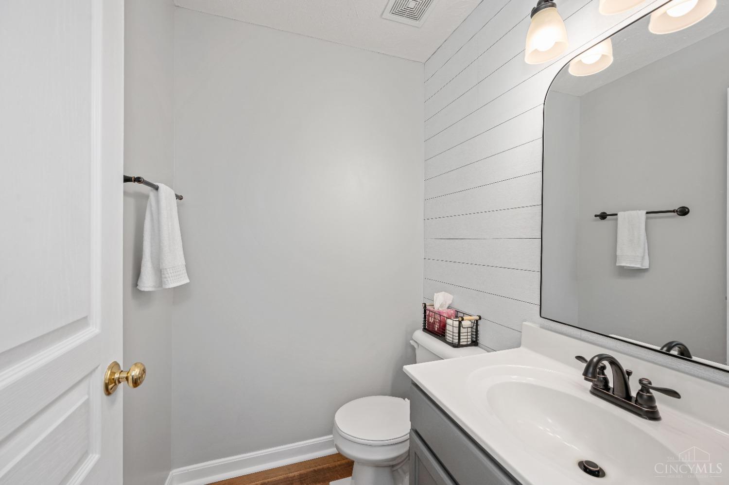 6607 Waverly Park