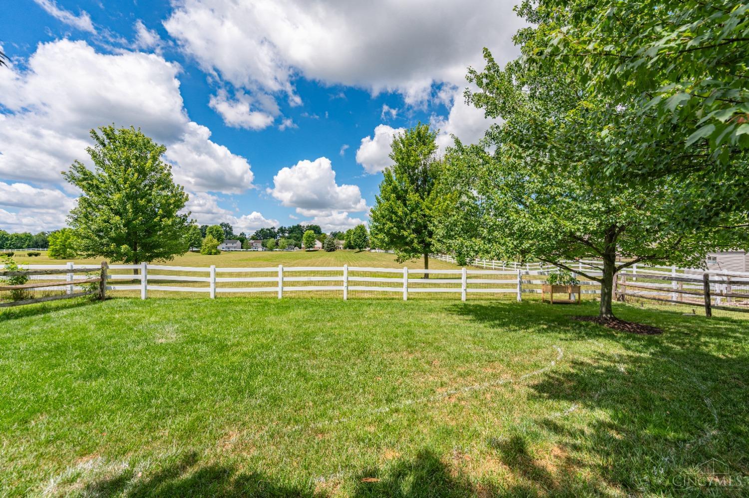 6607 Waverly Park