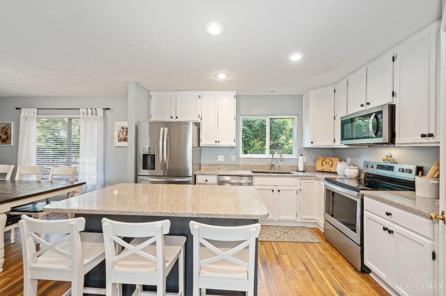 6607 Waverly Park