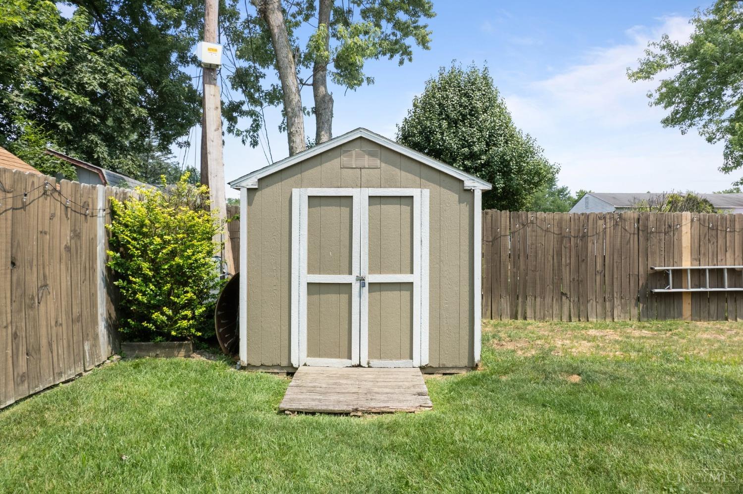 5799 Tall Oaks Drive