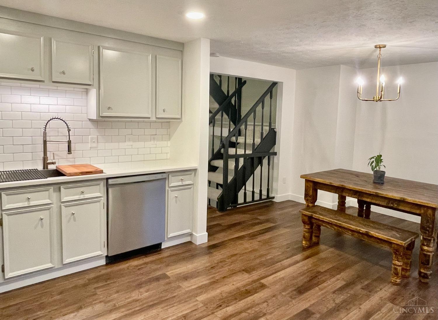 2872 Mossy Brink Court