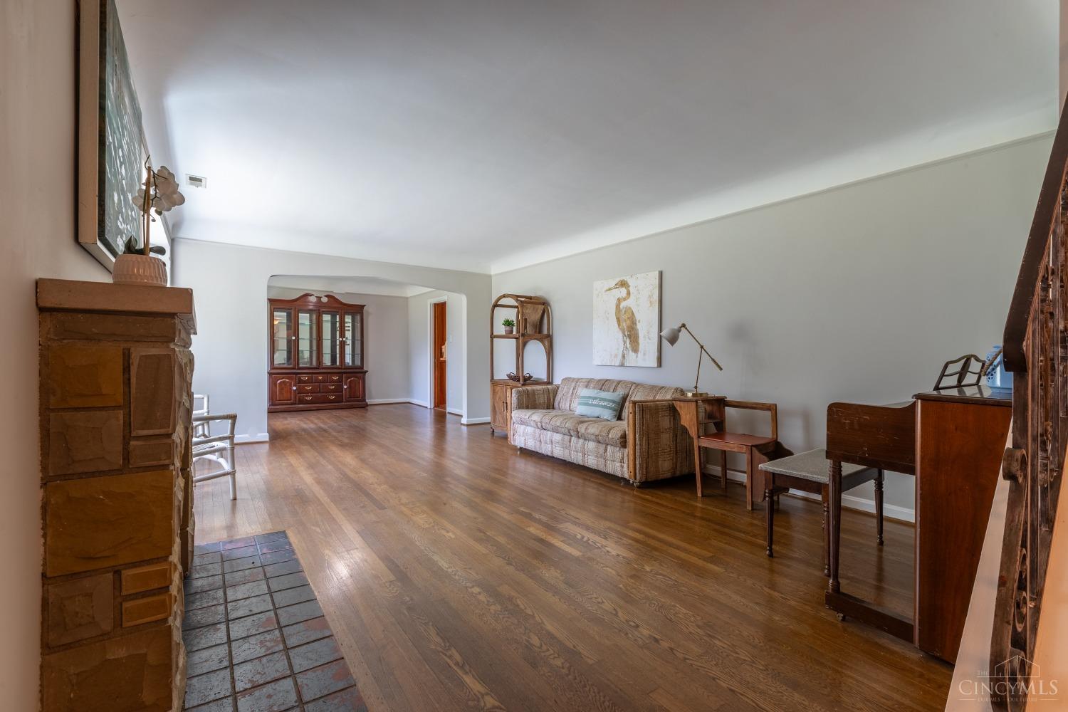 1580 Colonial Drive