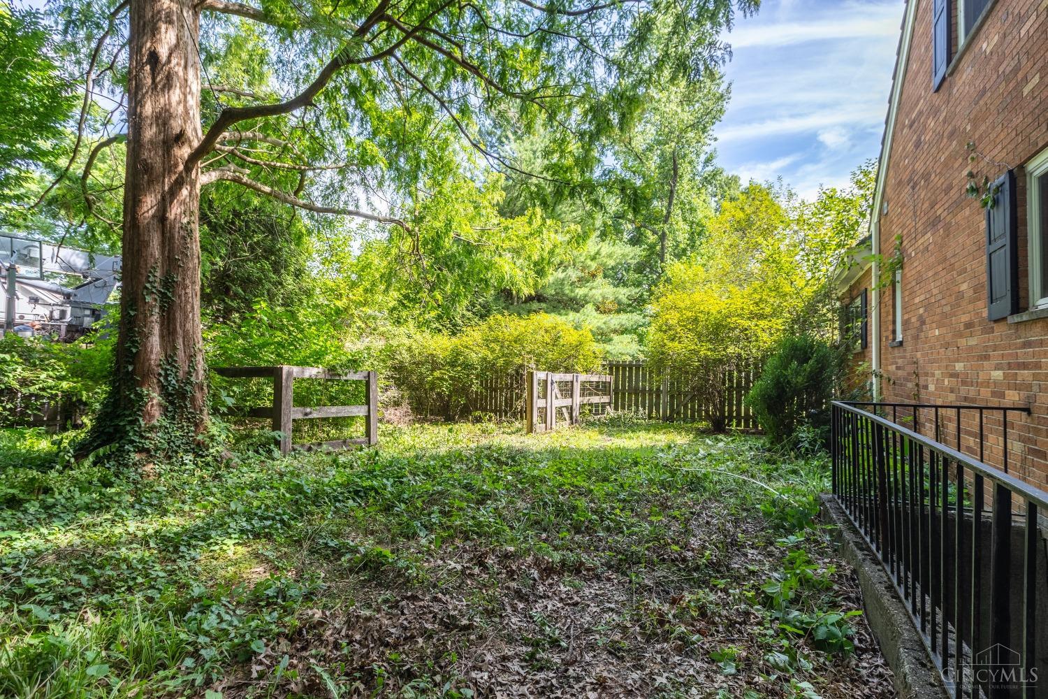 1580 Colonial Drive