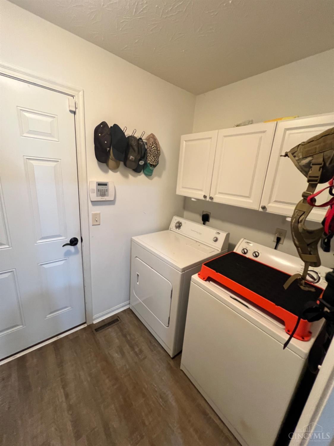 6475 Waverly Park