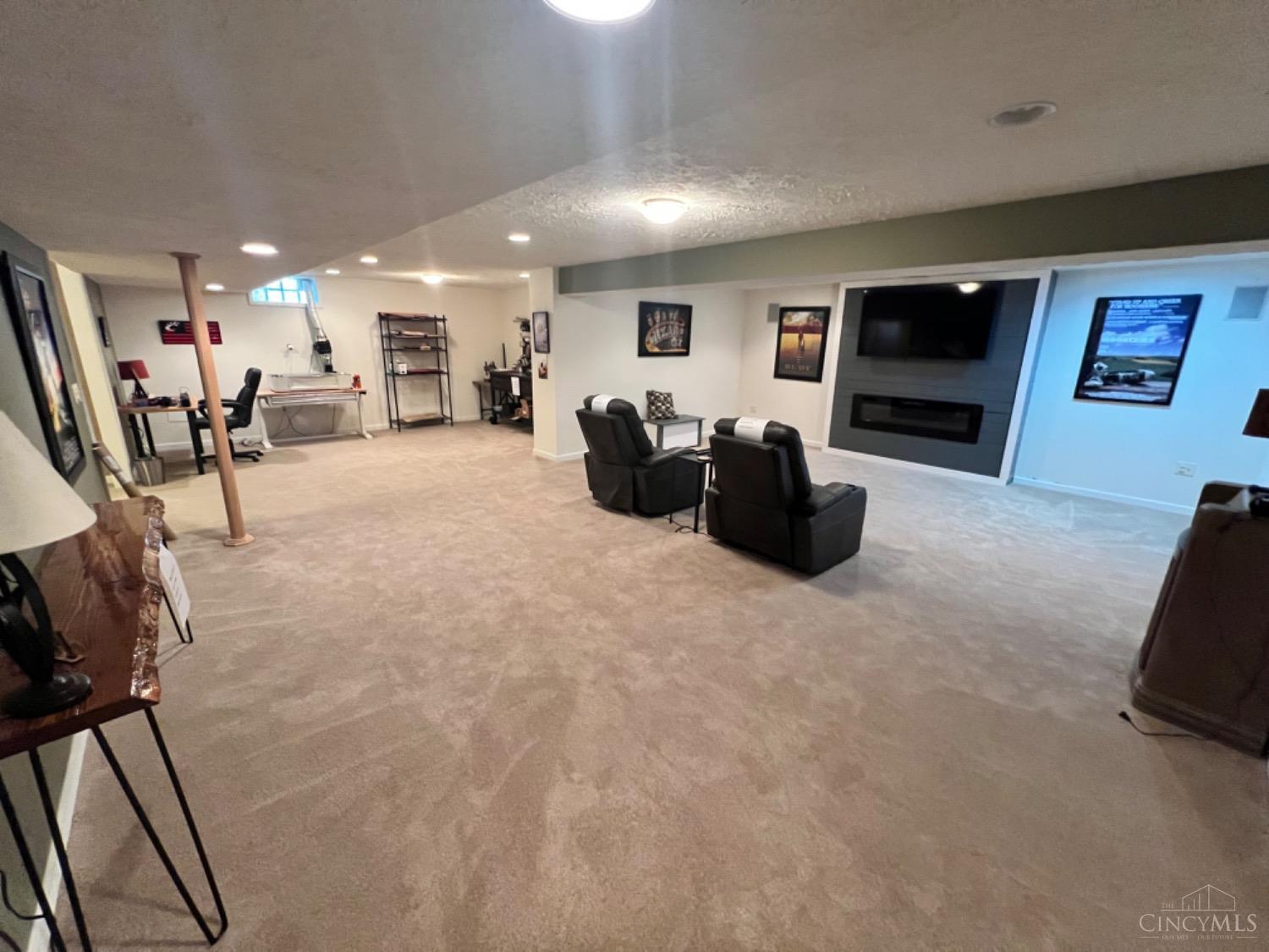 6475 Waverly Park