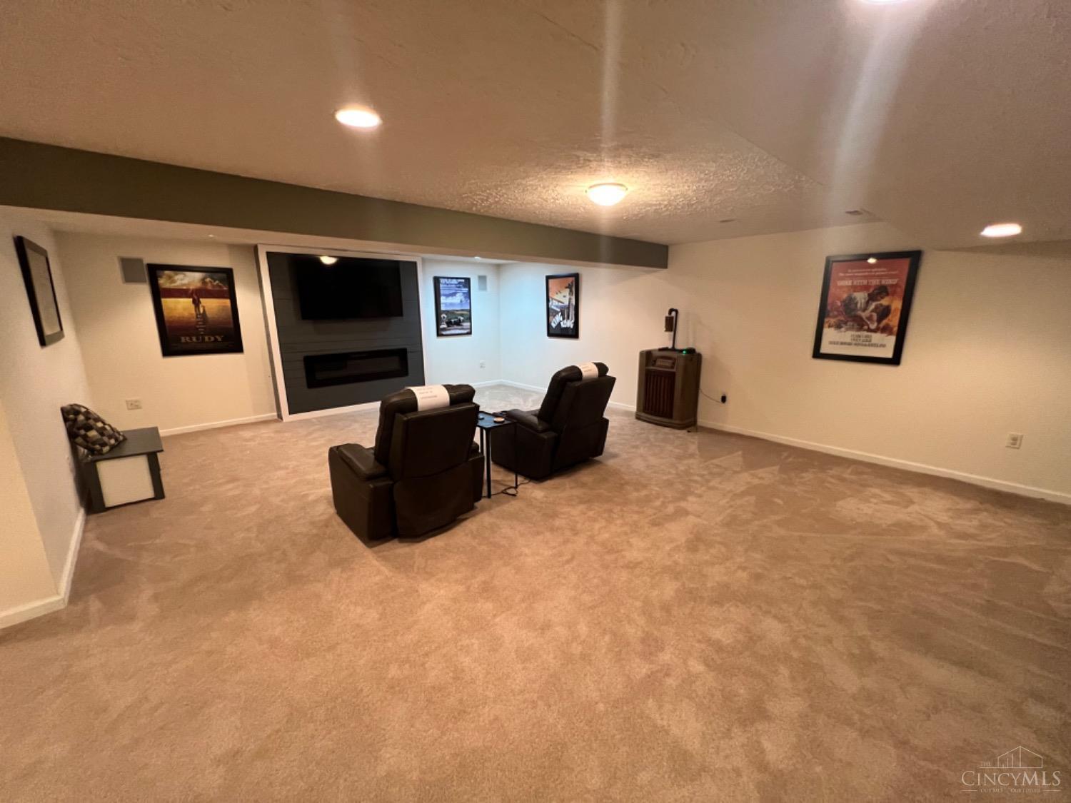 6475 Waverly Park