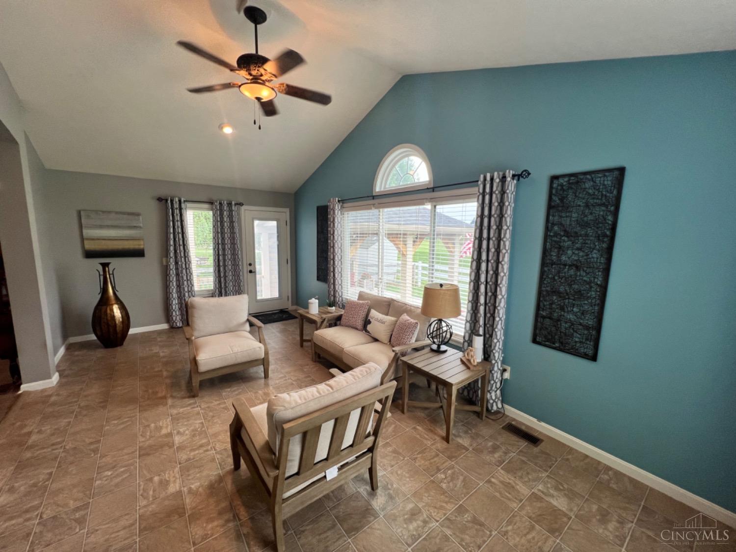 6475 Waverly Park