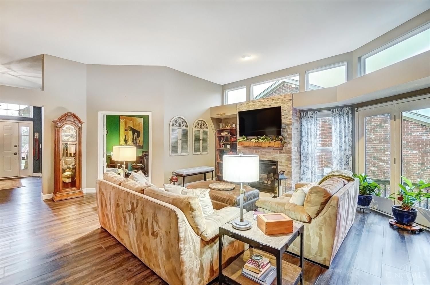 5258 Venetian Way