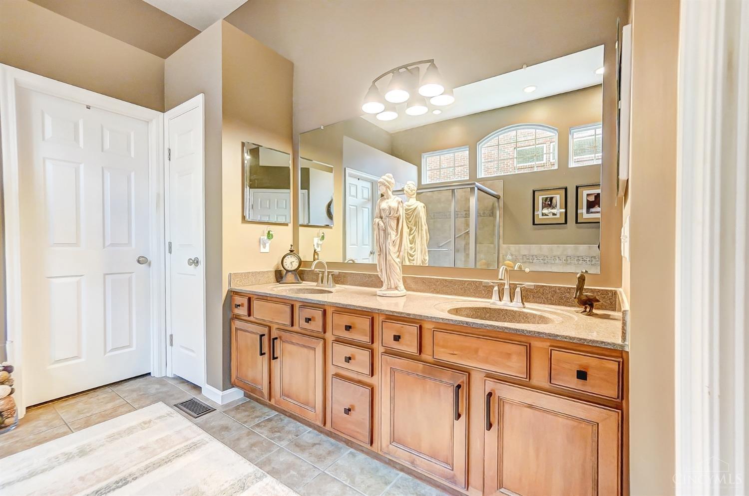 5258 Venetian Way