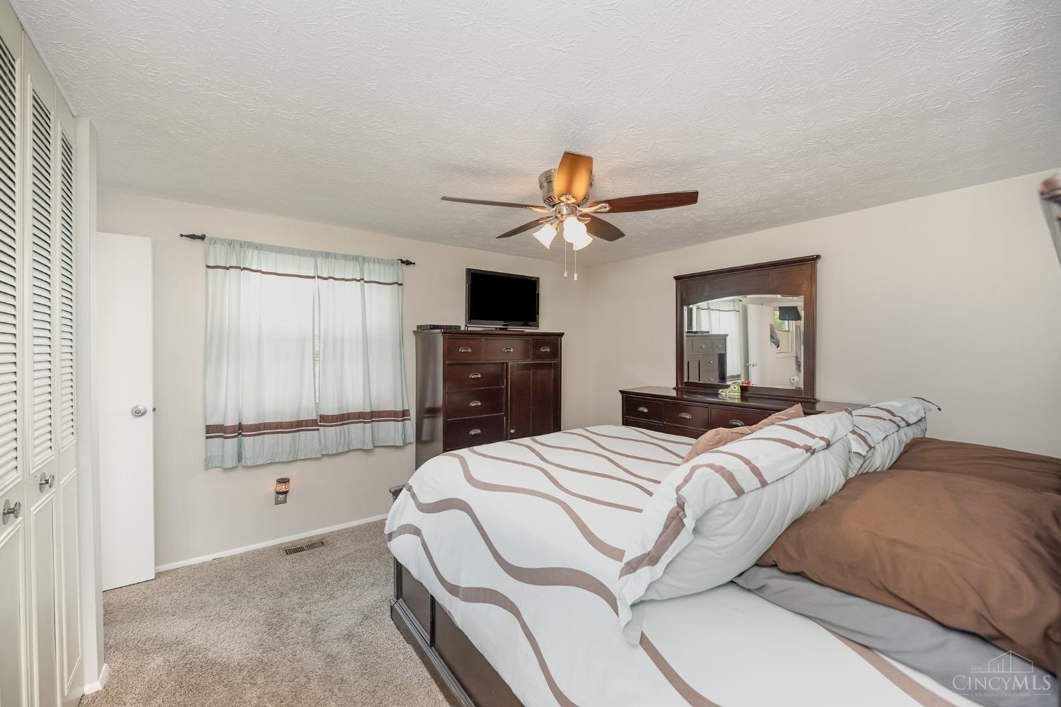 5531 Crestview Drive