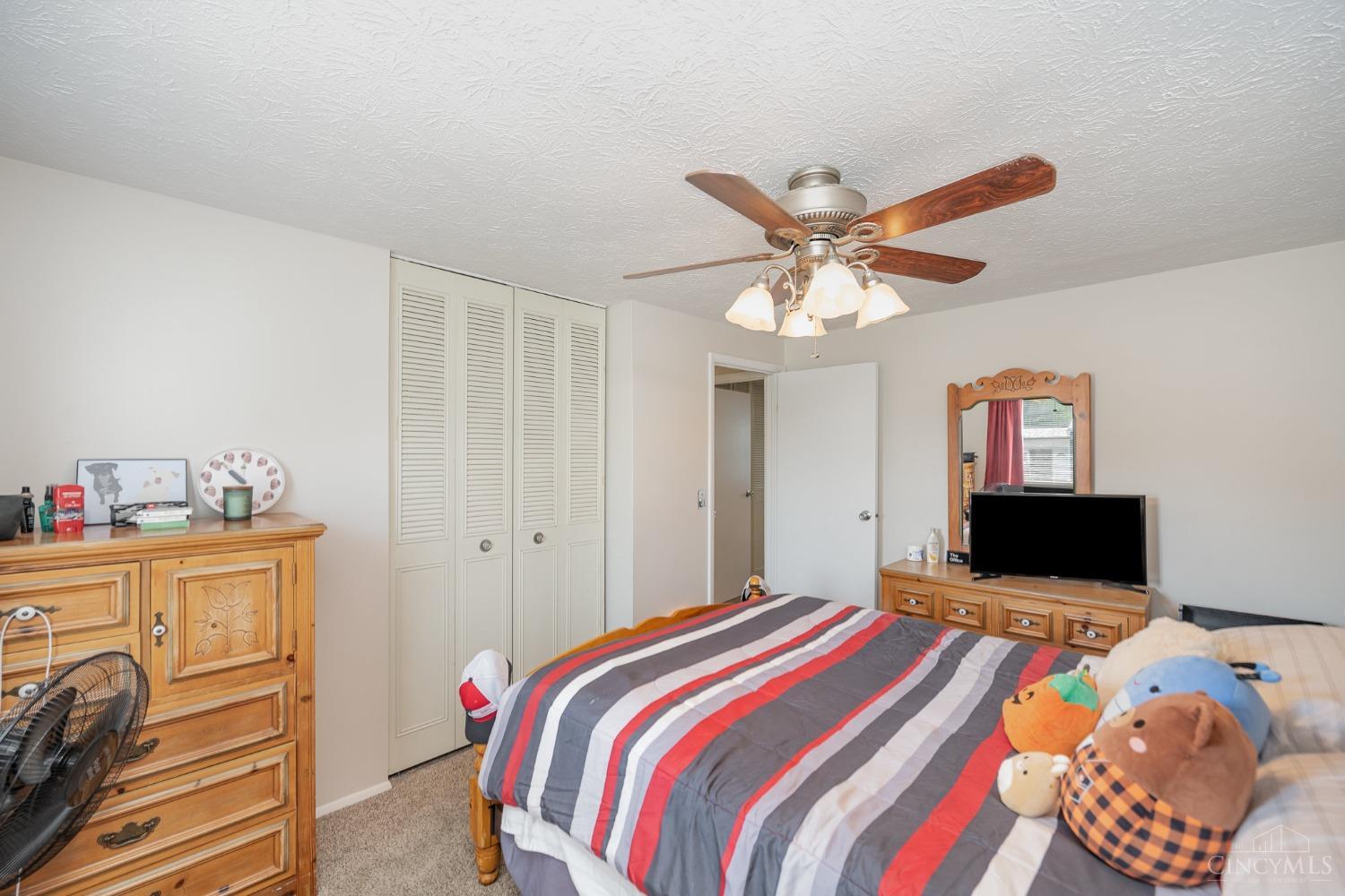 5531 Crestview Drive