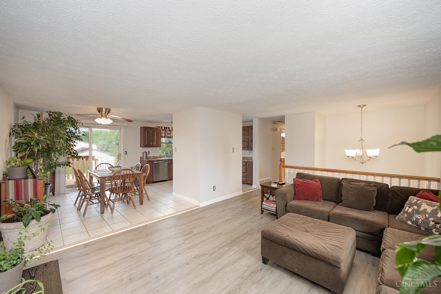 5531 Crestview Drive