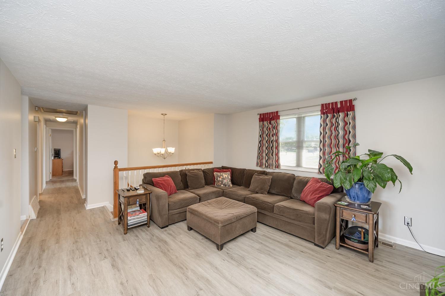 5531 Crestview Drive