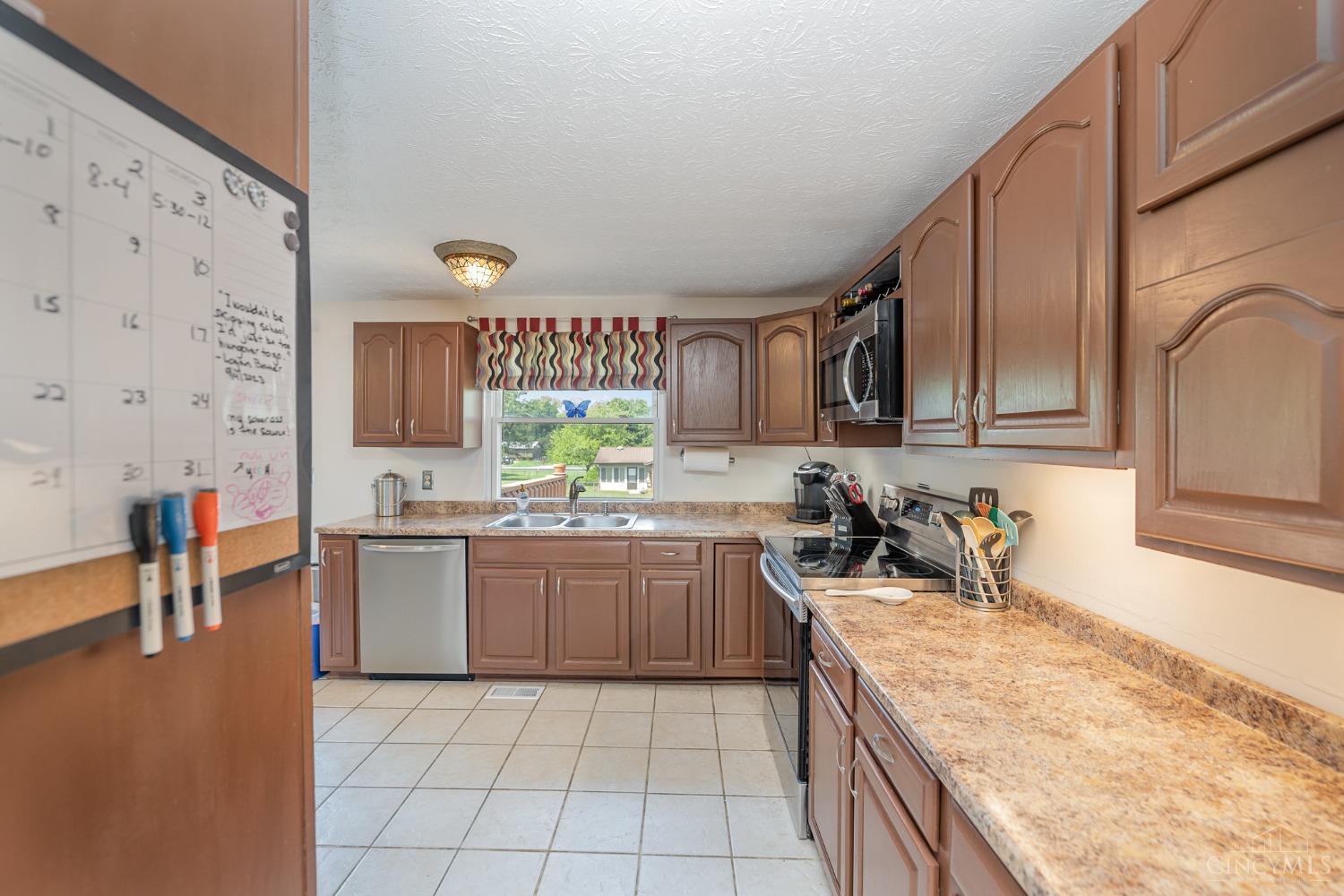 5531 Crestview Drive