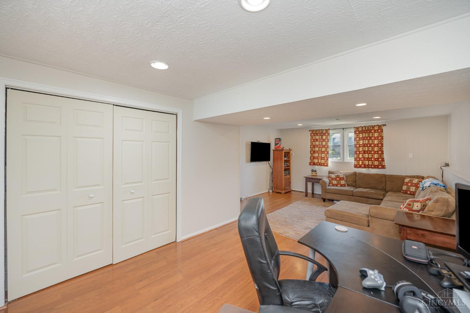 5531 Crestview Drive