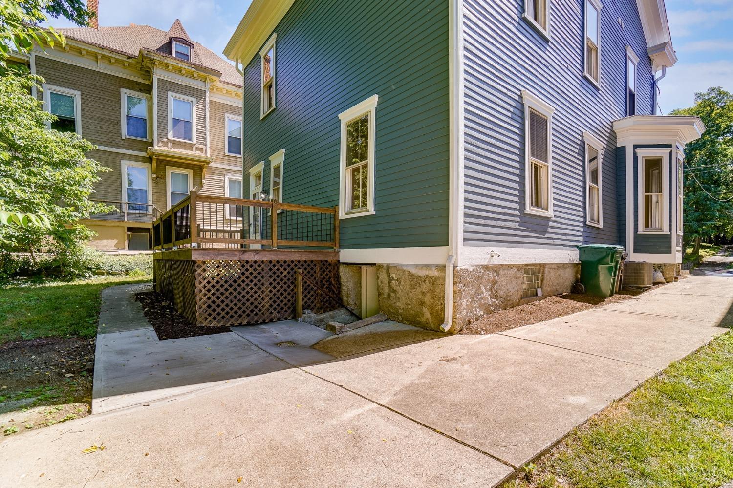 2307 Kemper Lane