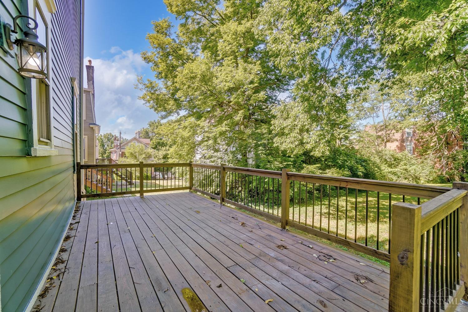 2307 Kemper Lane