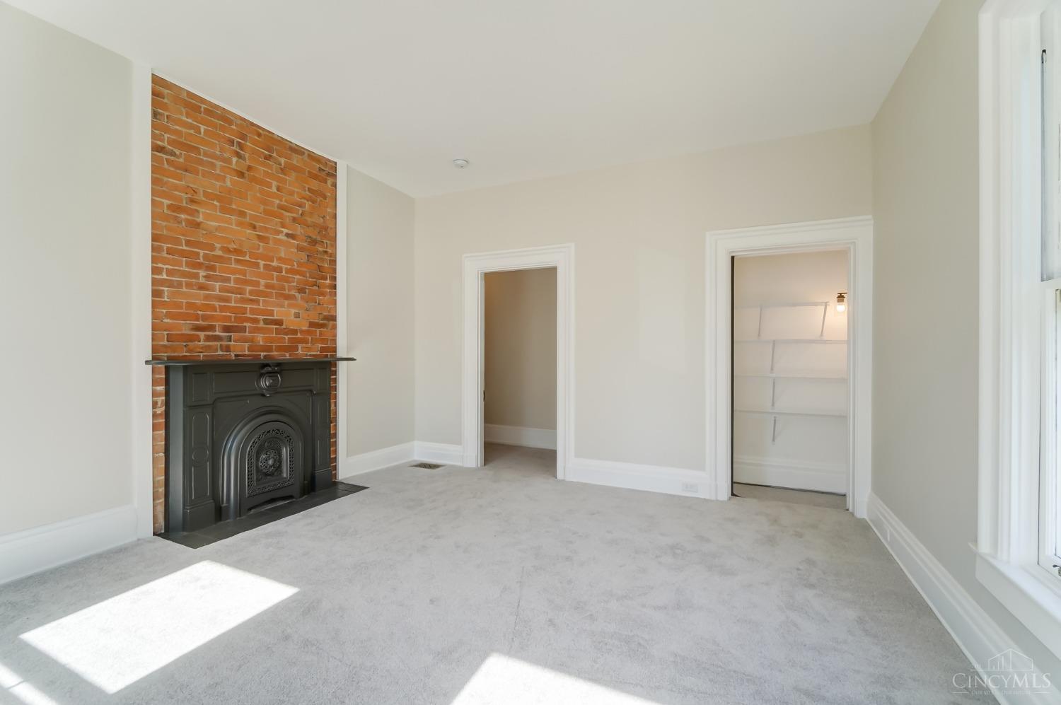 2307 Kemper Lane
