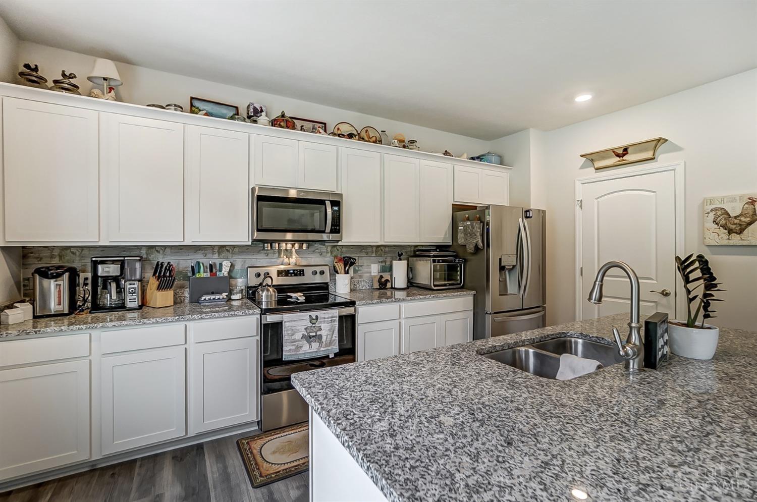 3286 Shadow Ridge Court