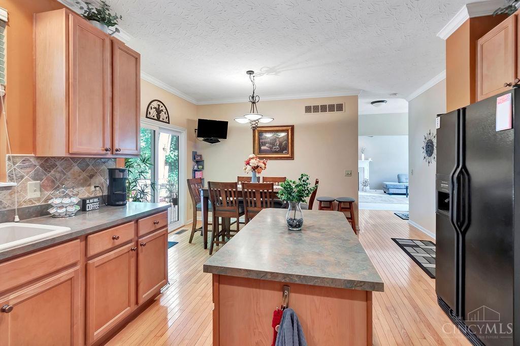 994 Bamburgh Drive