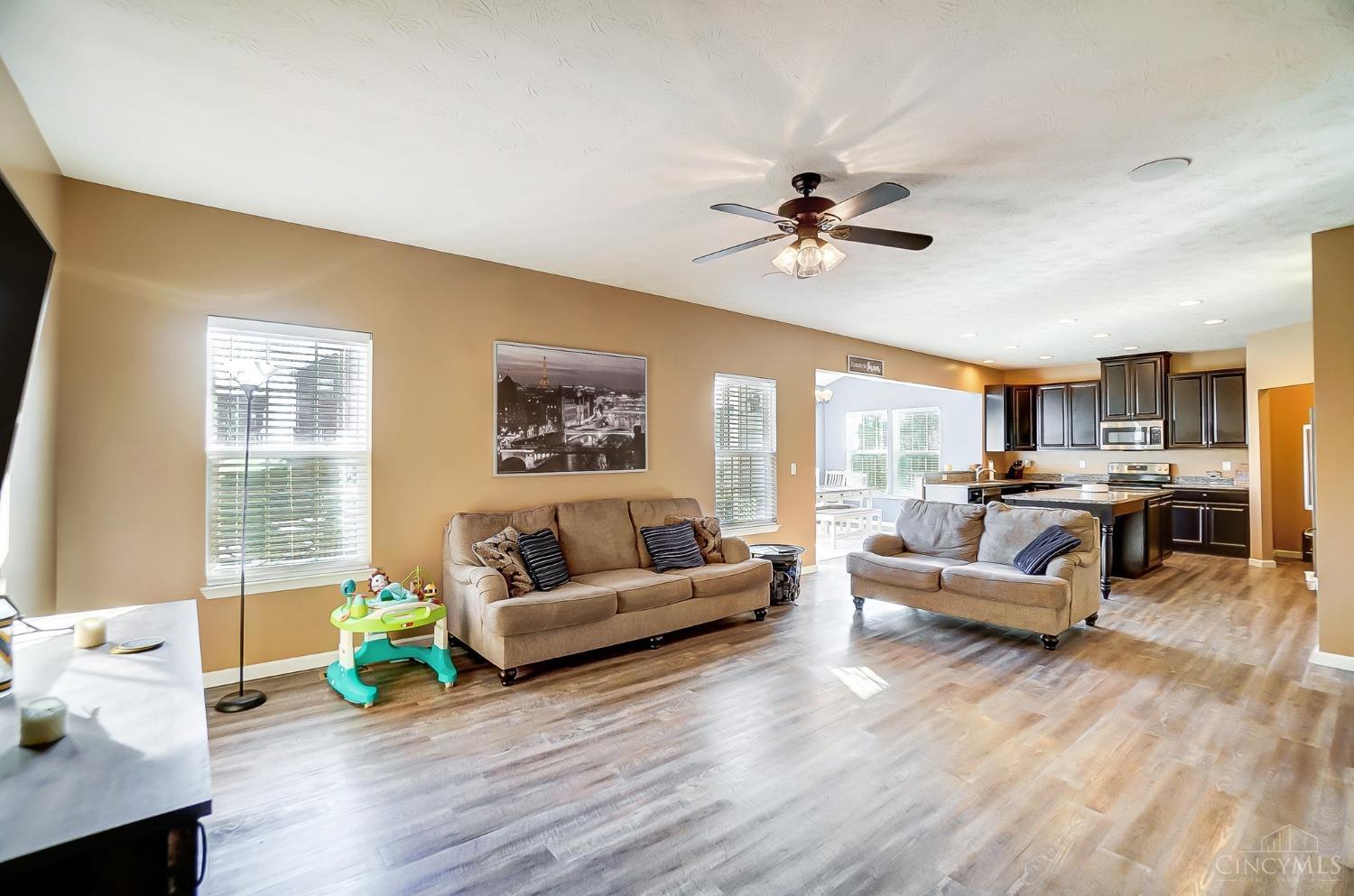 4572 Kibbey Lane