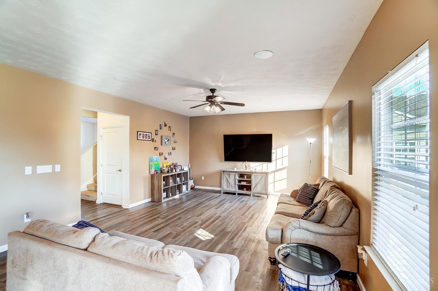 4572 Kibbey Lane