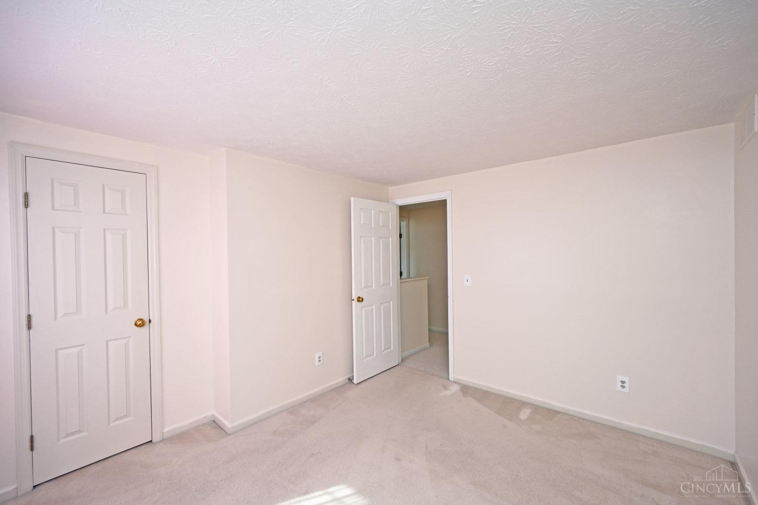 6404 Coachlight Way