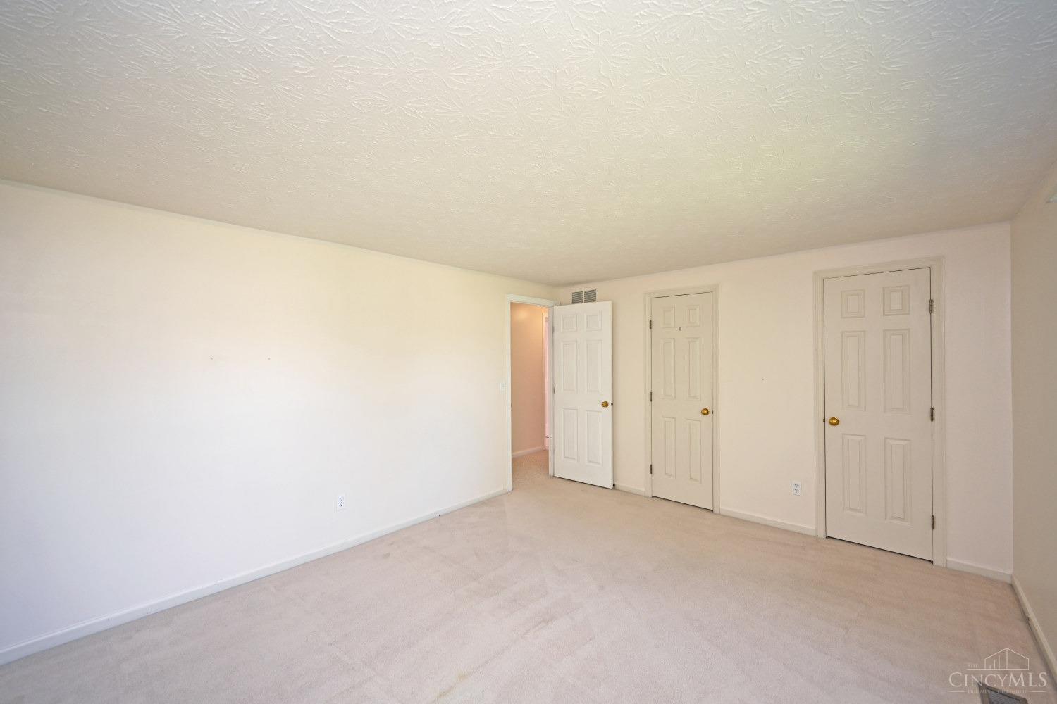 6404 Coachlight Way