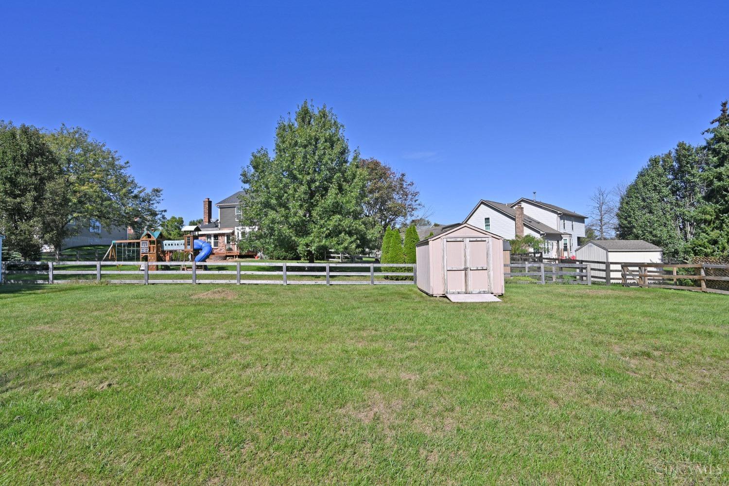 6404 Coachlight Way
