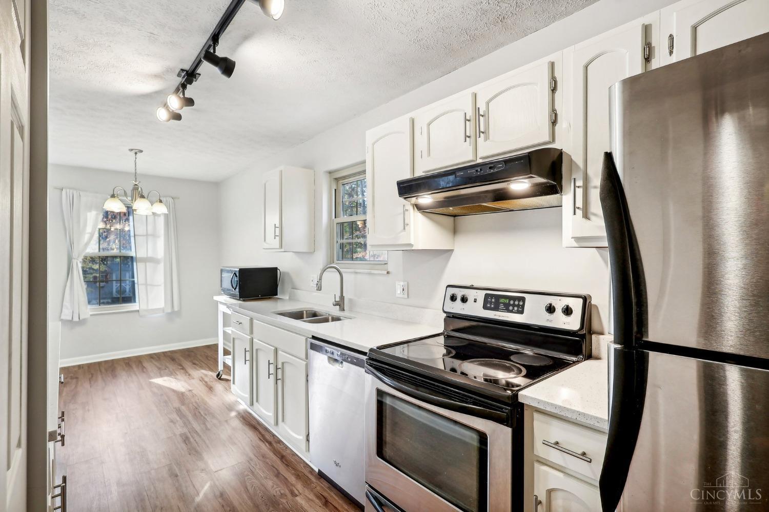 1345 Prayview Court