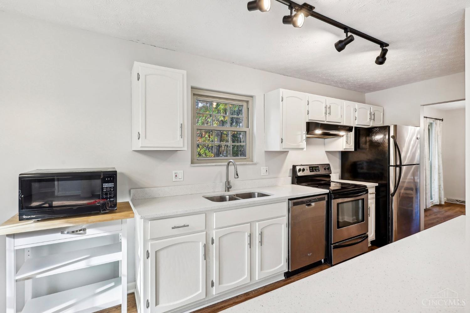 1345 Prayview Court