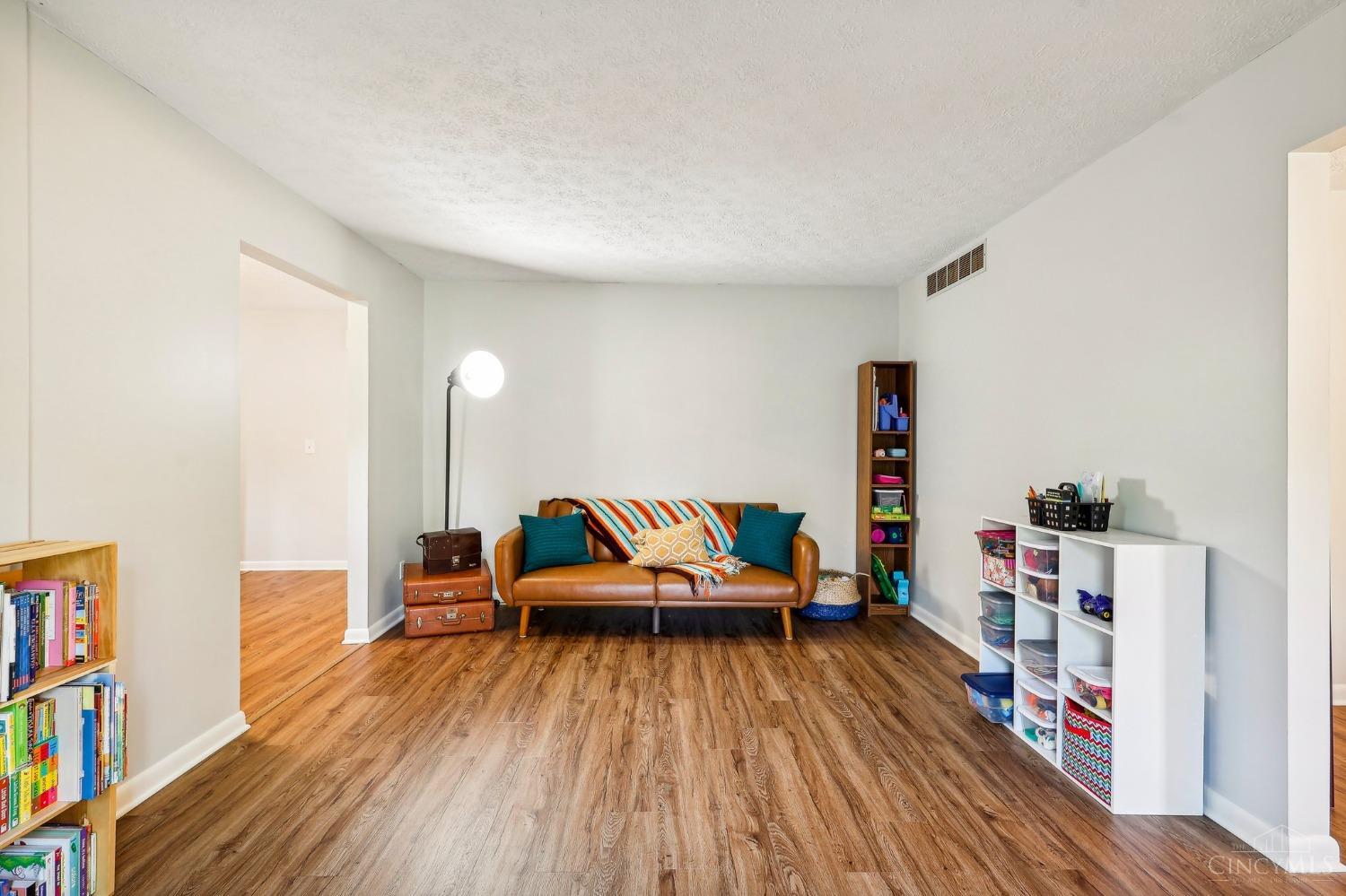 1345 Prayview Court