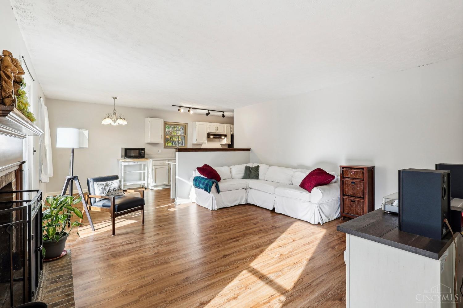 1345 Prayview Court