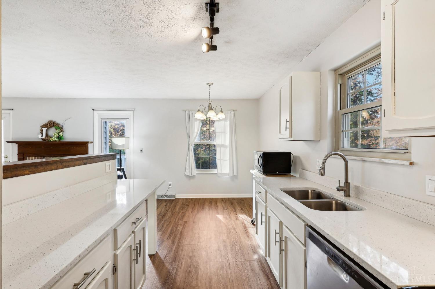 1345 Prayview Court