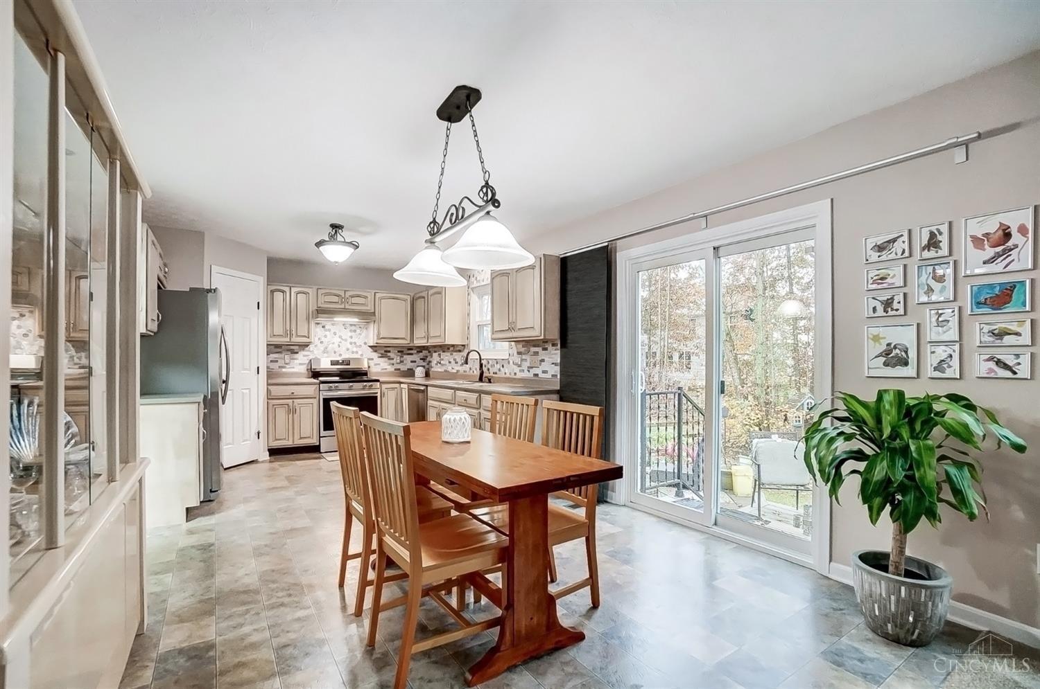 7847 Acorn Trail