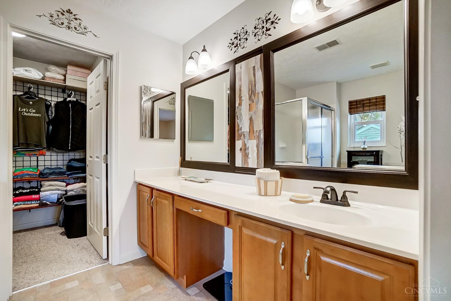 7847 Acorn Trail