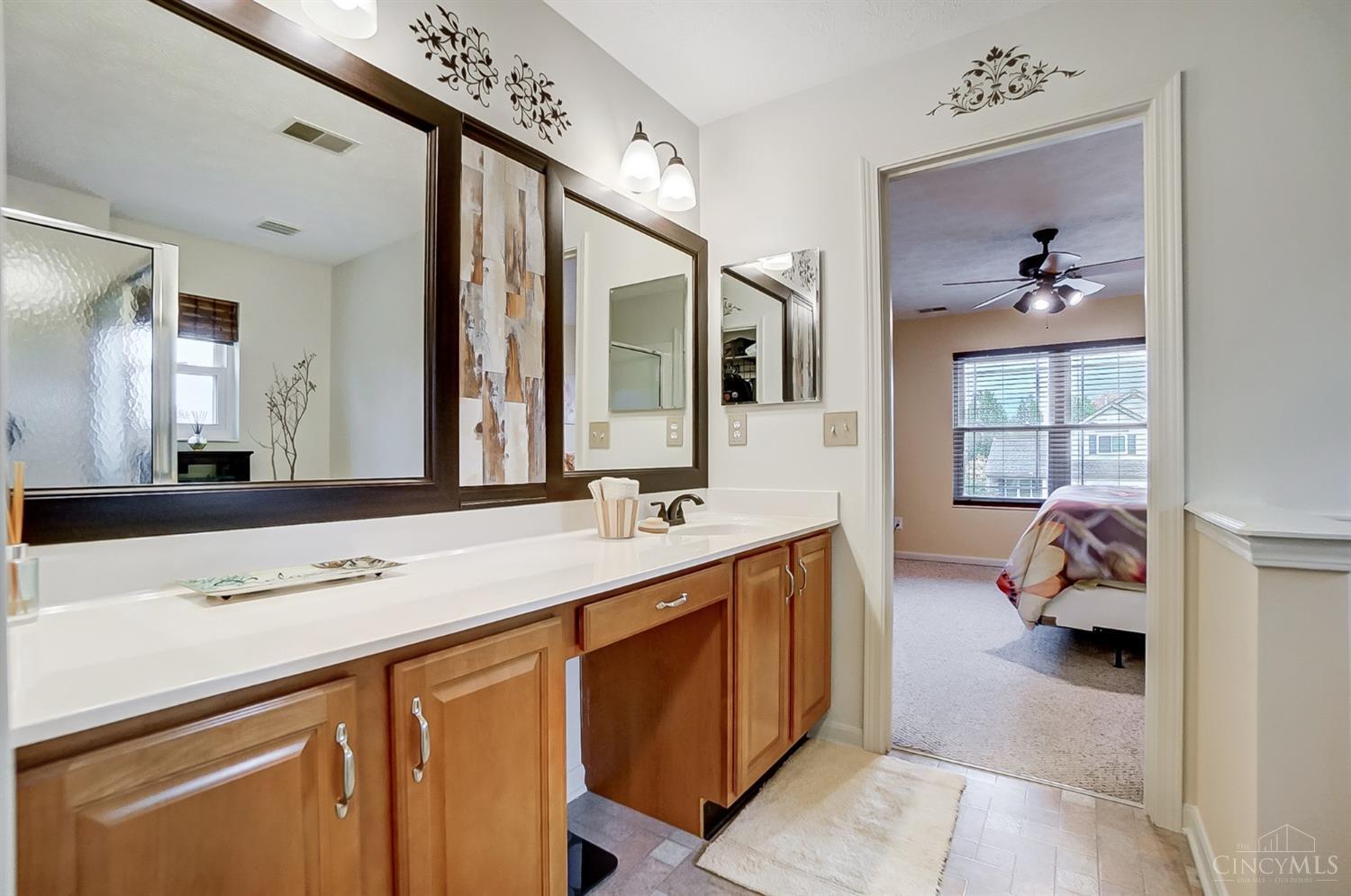 7847 Acorn Trail