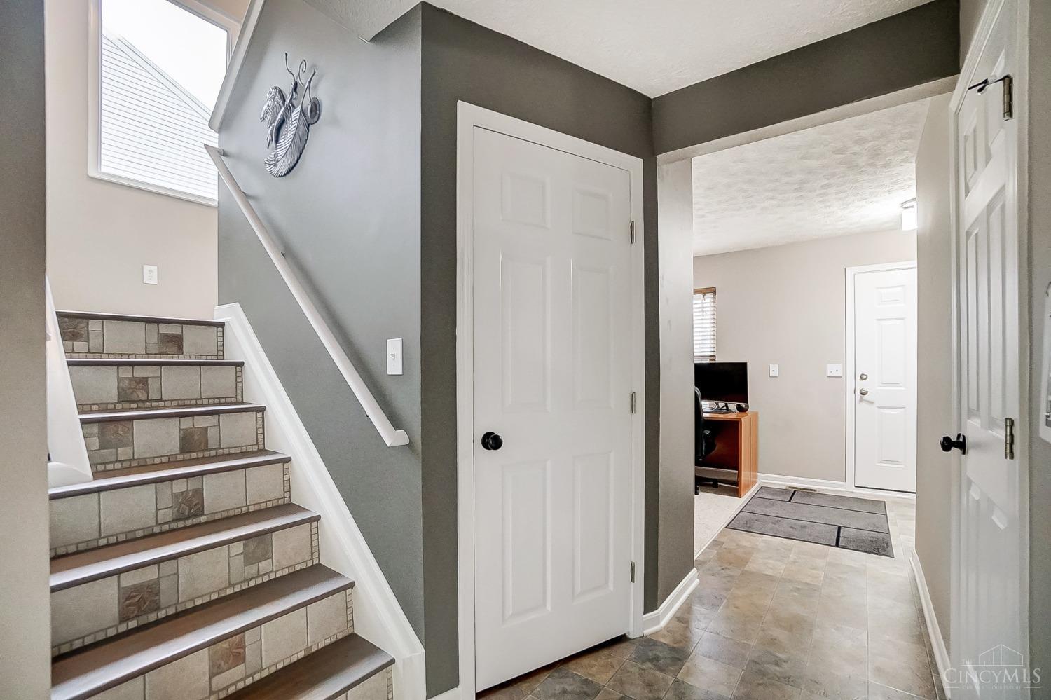 7847 Acorn Trail