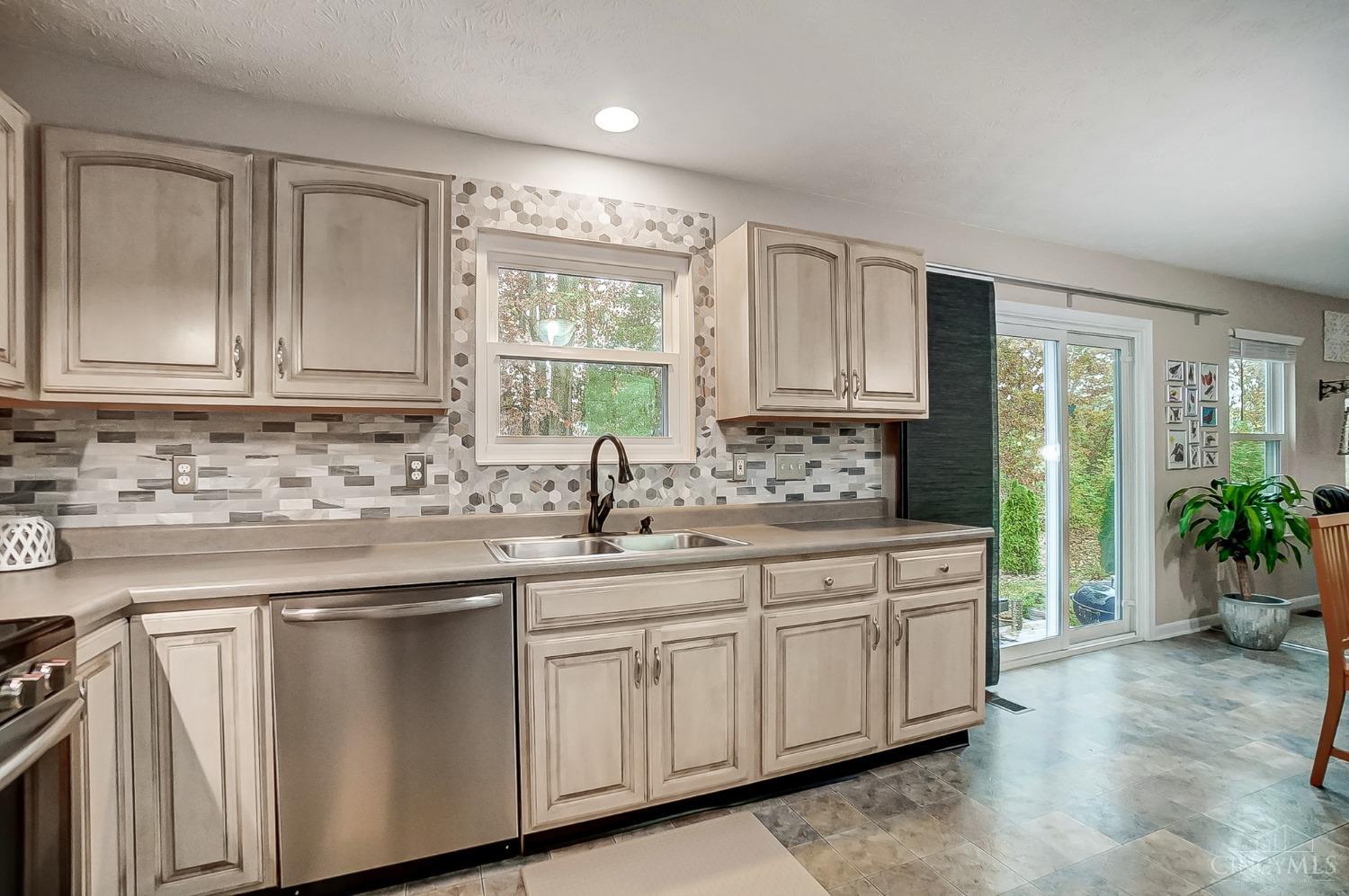 7847 Acorn Trail