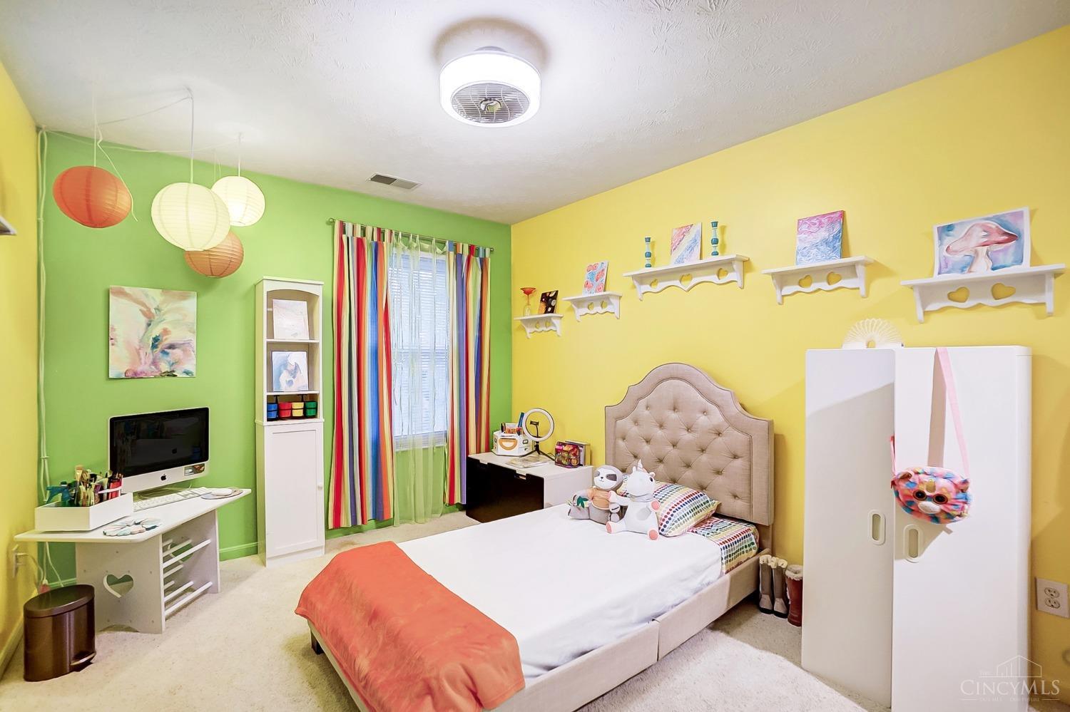 7847 Acorn Trail