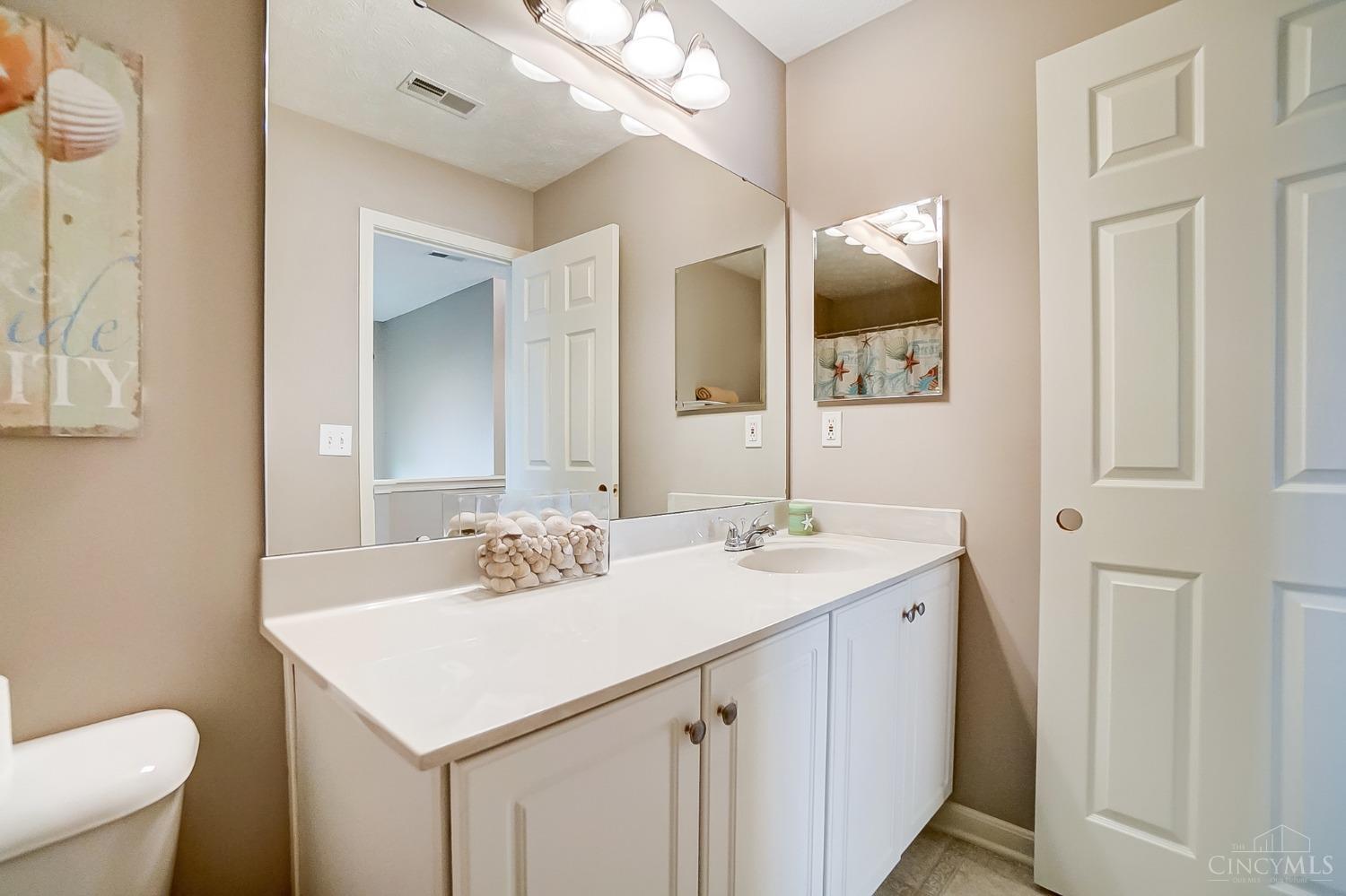 7847 Acorn Trail