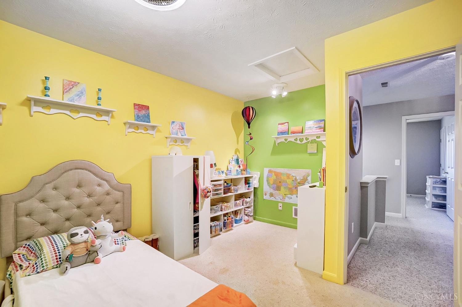 7847 Acorn Trail