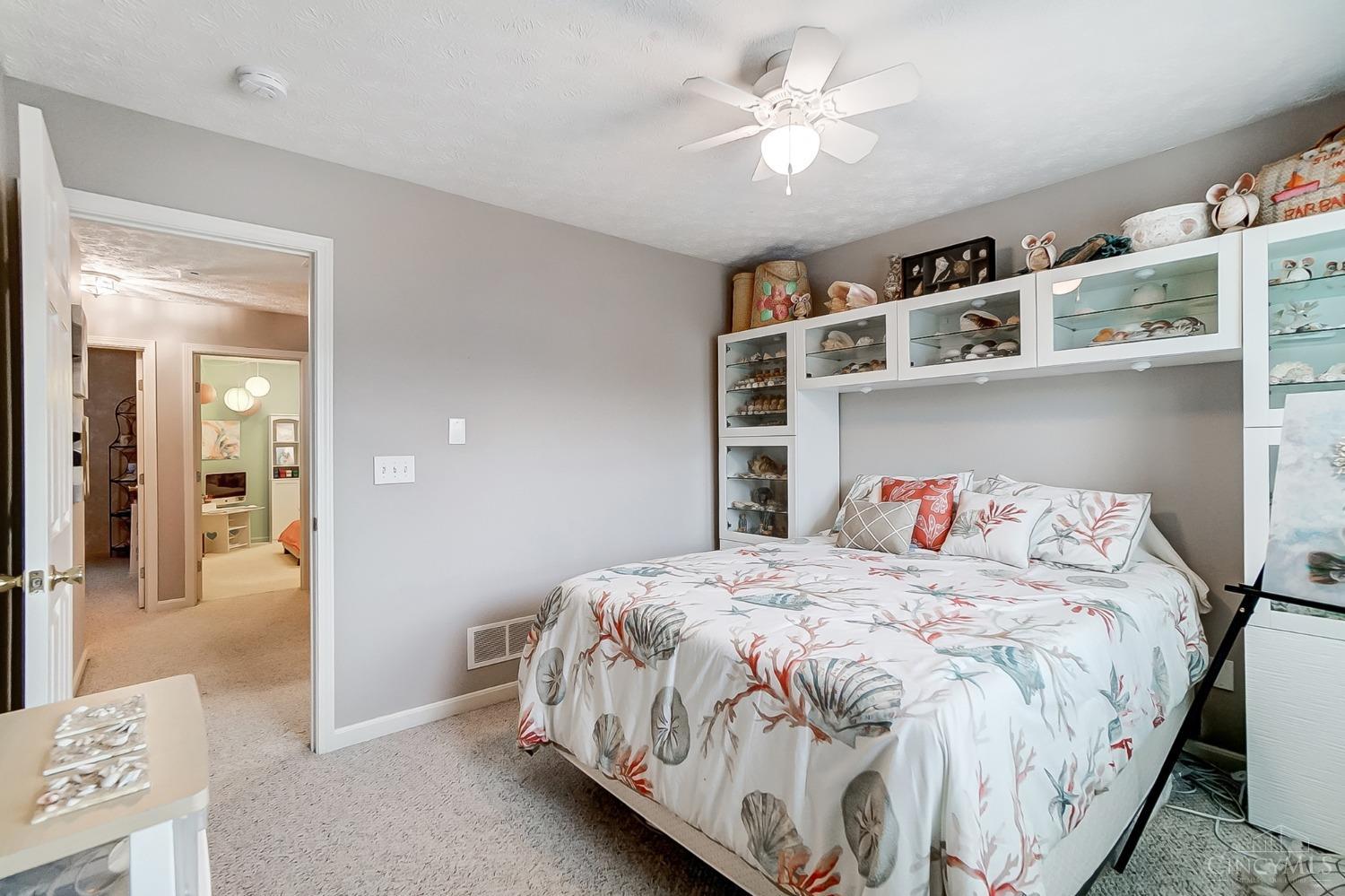 7847 Acorn Trail