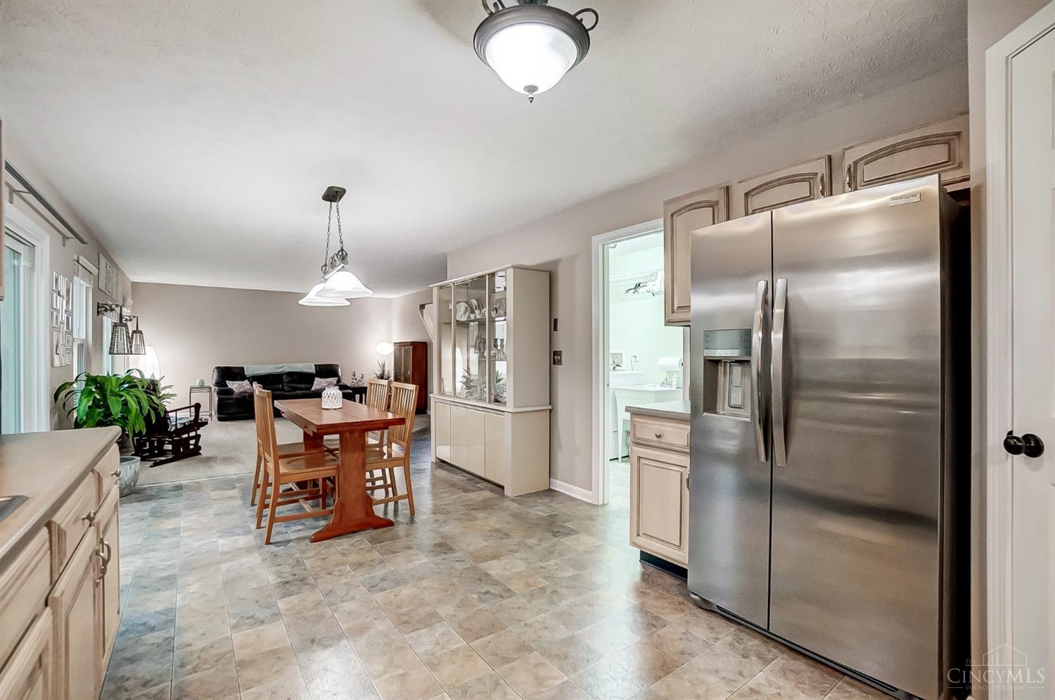 7847 Acorn Trail