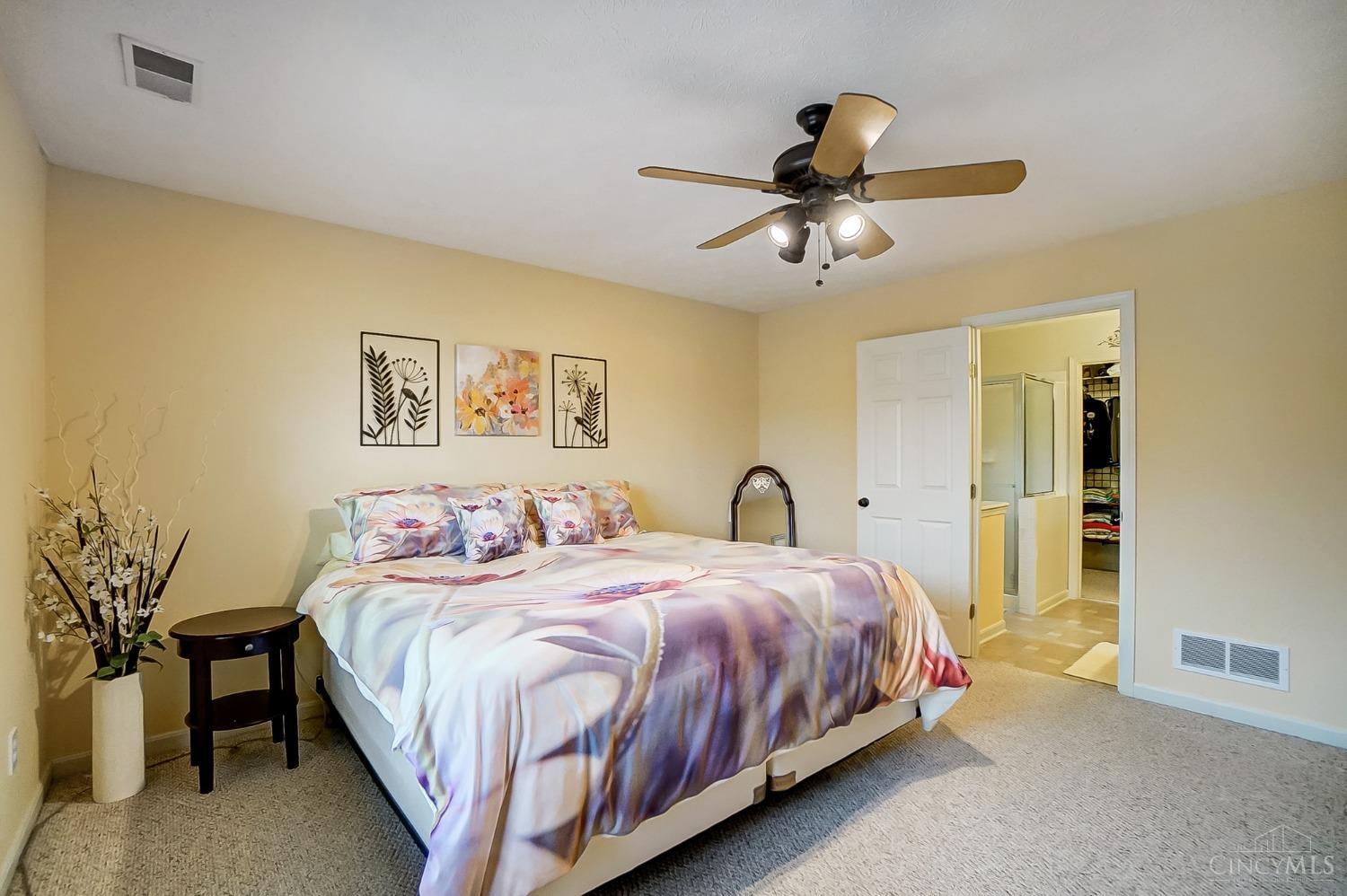 7847 Acorn Trail
