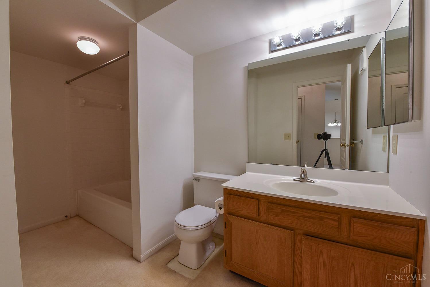 3993 Maplefield Court C
