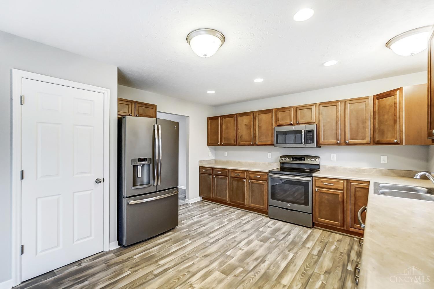 6156 Hickory Wood Court