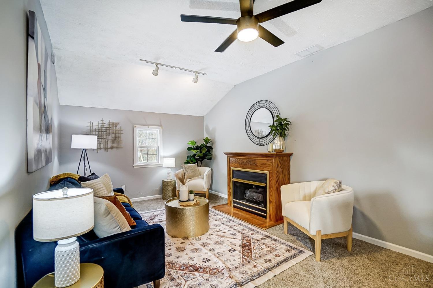 1580 Woodville Pike